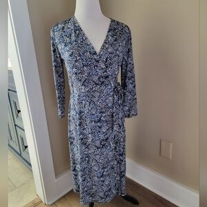 Sz. S Elegant Blue and Black Wrap Dress